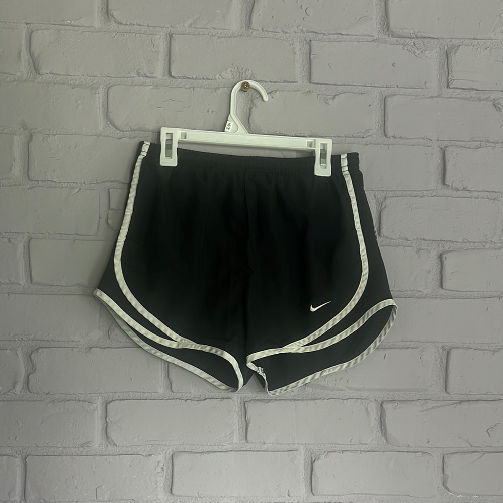 Nike Black Athletic Shorts with Classic Tempo Style size XS